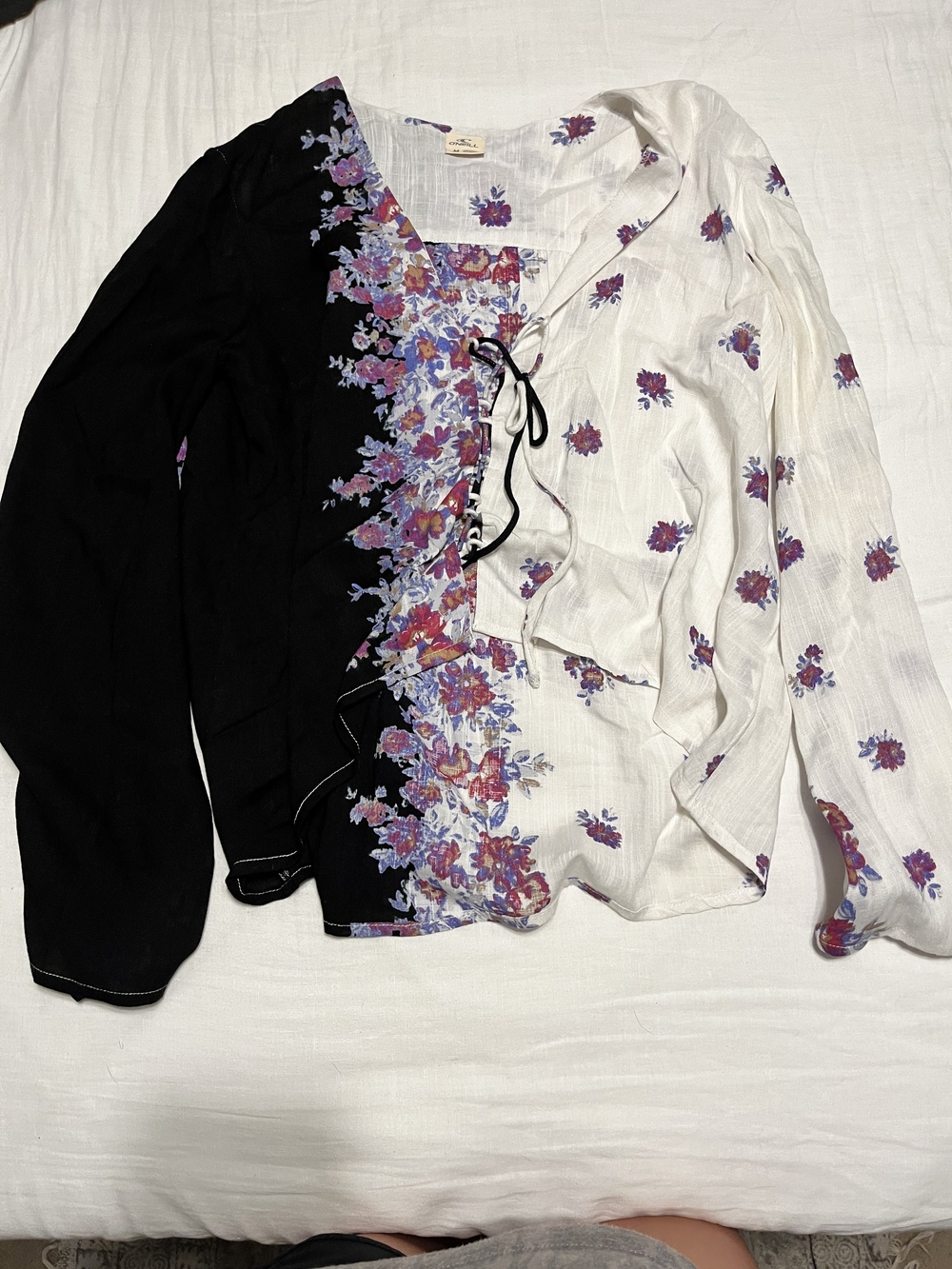 O'Neill Floral Blouse Black & White Medium Like New